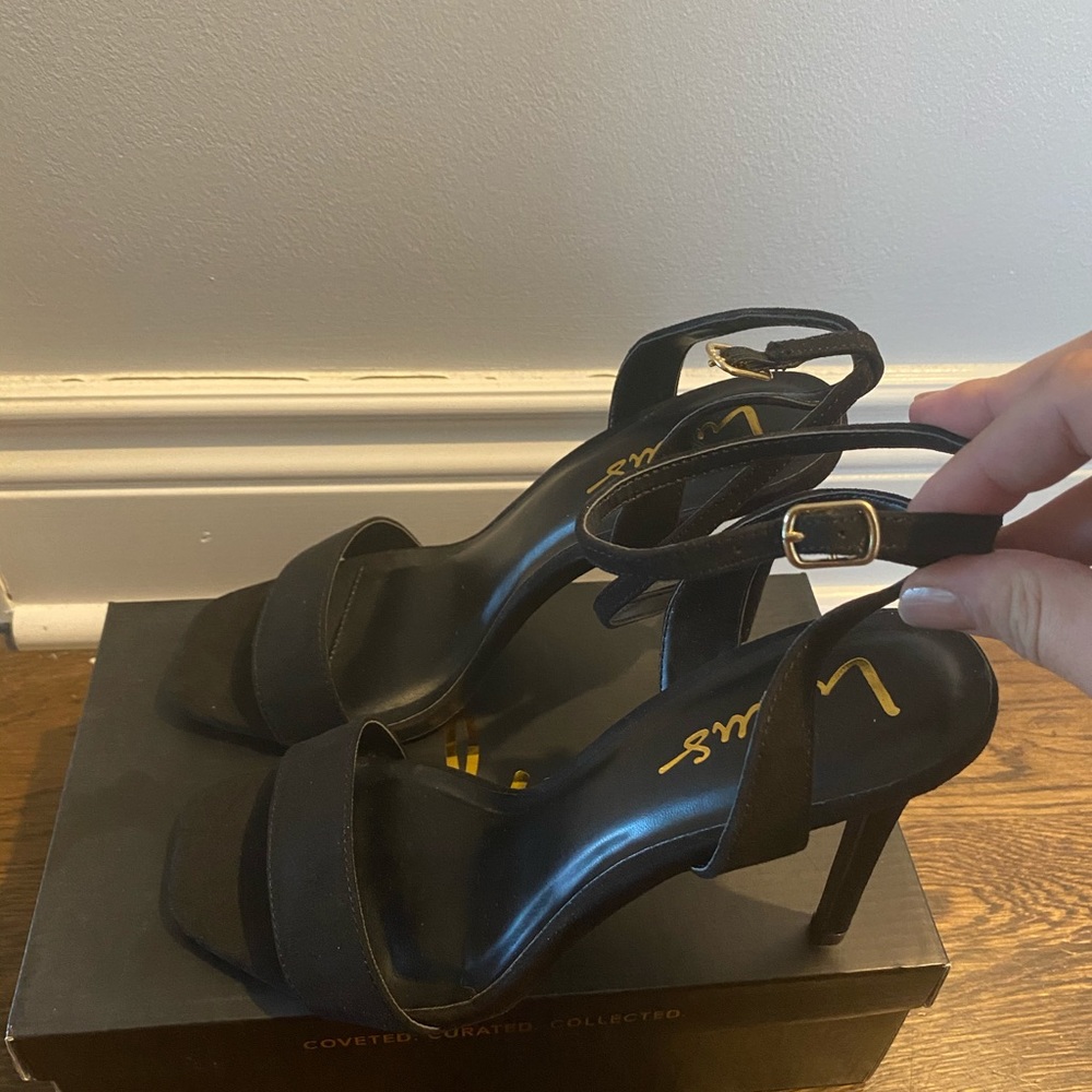 Lulu’s Black Heels NWOT